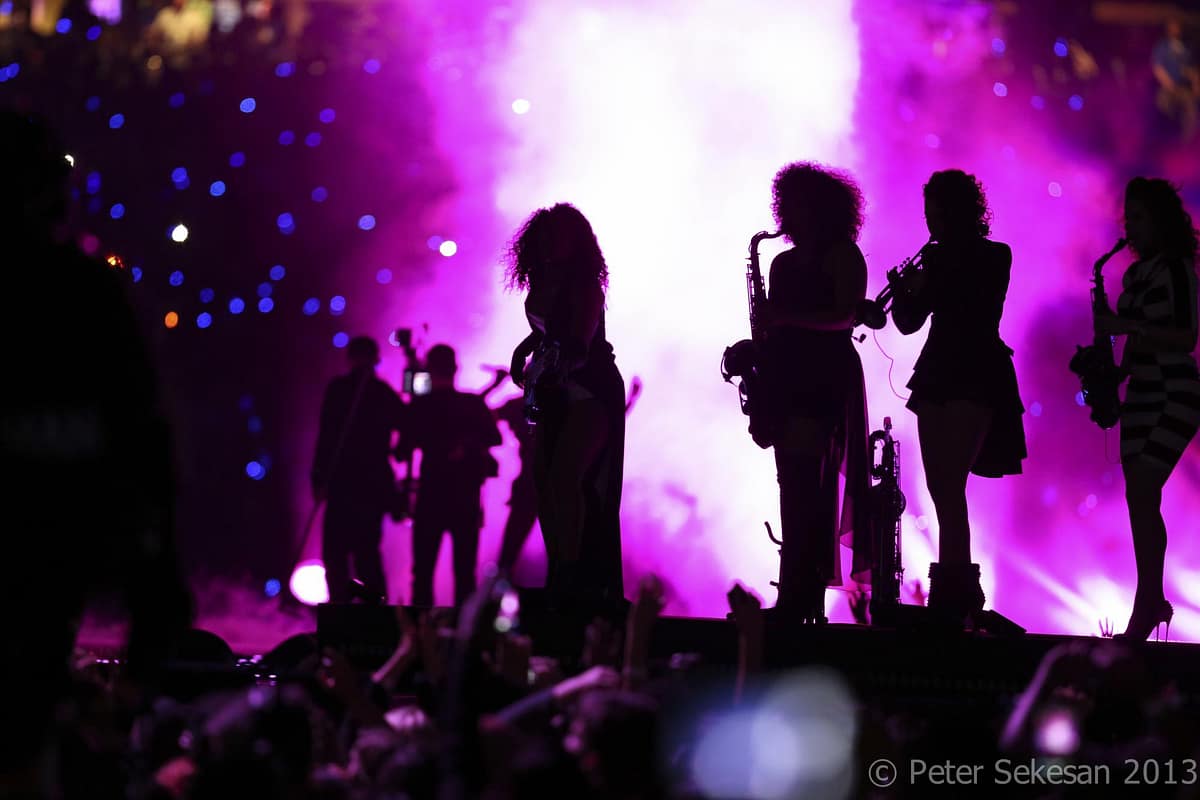 Destiny's Child Takes the Stage for the 2013 Super Bowl Halftime Performance

Image Credit: Pete Sekesan via Flickr
https://flickr.com/photos/36390595@N03/8447691293